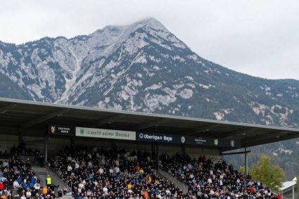Kirchanschöring vs Landshut: Khởi đầu mùa giải Oberliga Bayern Süd hứa hẹn kịch tính