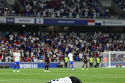 Cú sốc Paraguay: Người Đức lần đầu quỵ ngã trên chấm luân lưu World Cup